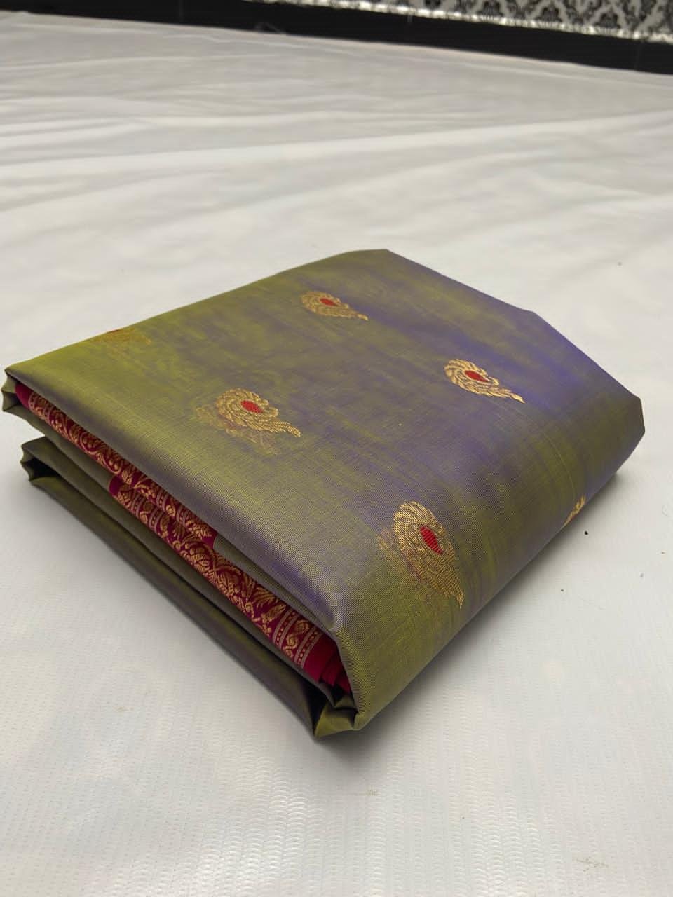 22 Silk Katan Saree image 5