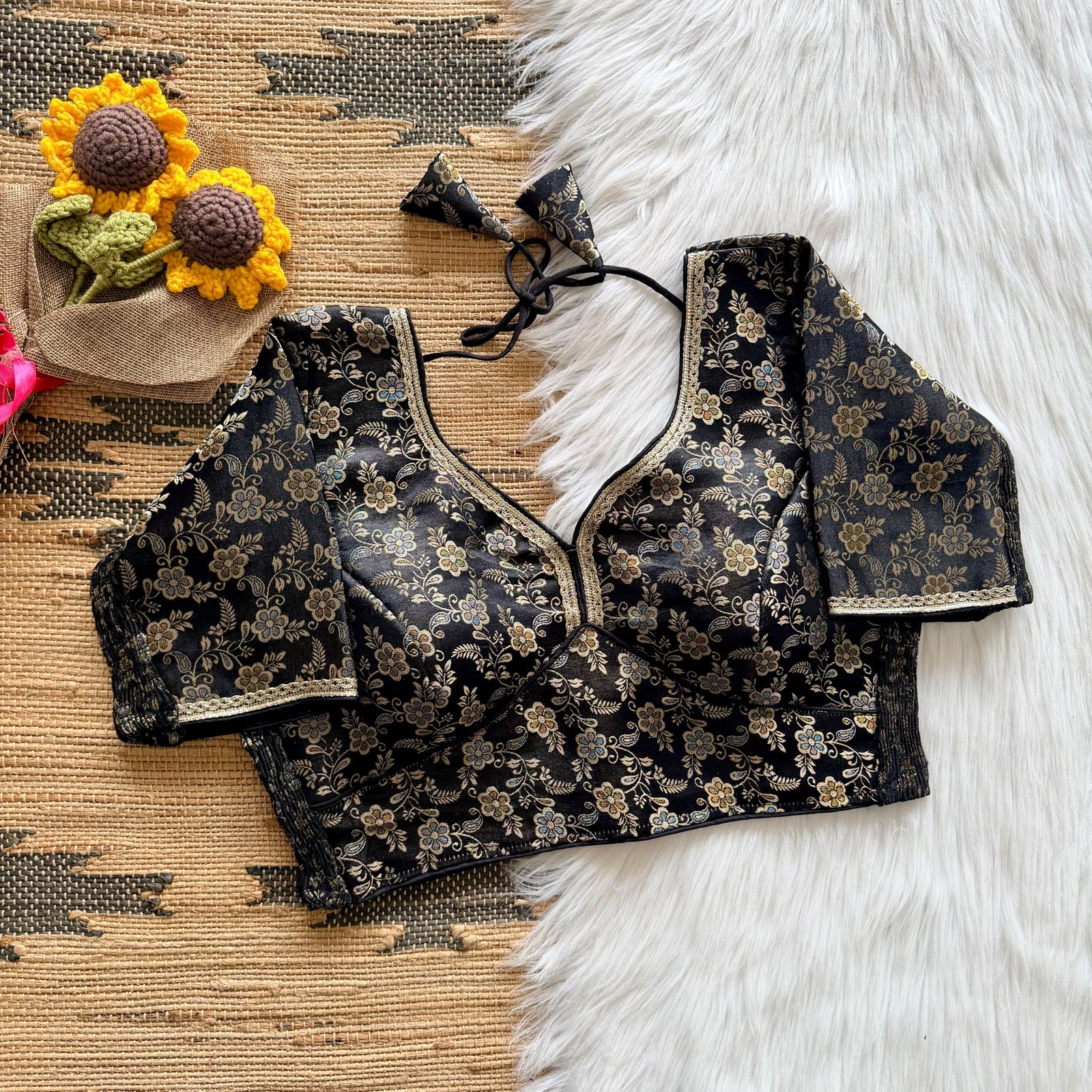 Side elastic banarasi blouse image 8