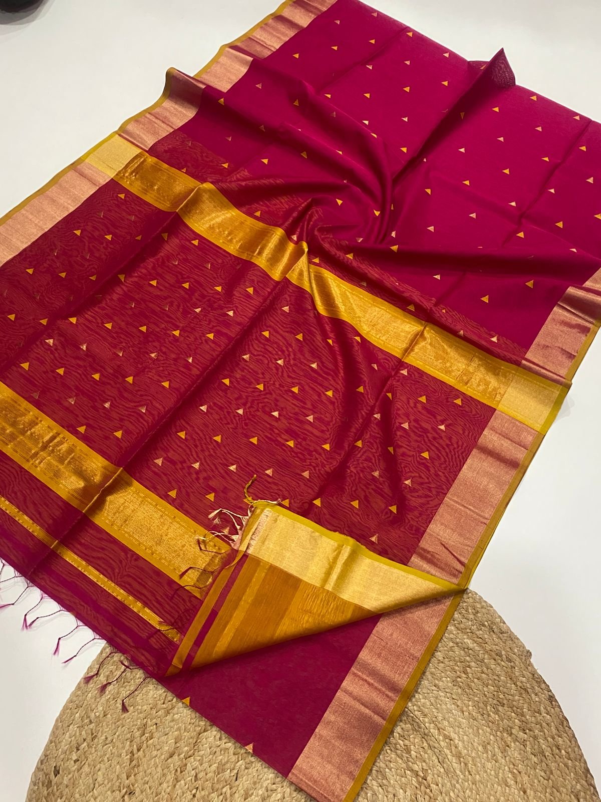 Maheshwari Triangle Butti image 8