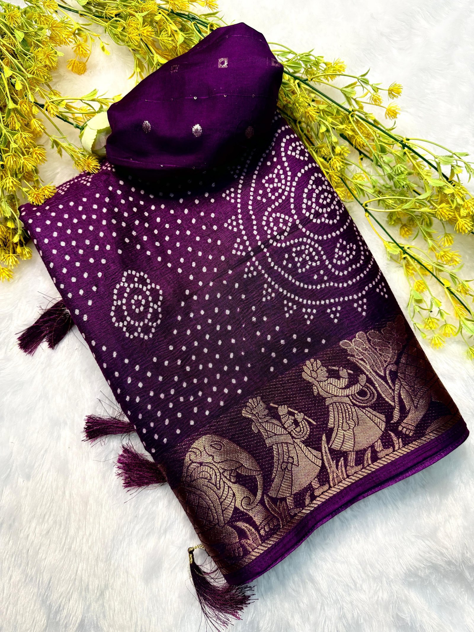Crush Dola Silk Bandhej Saree image 17