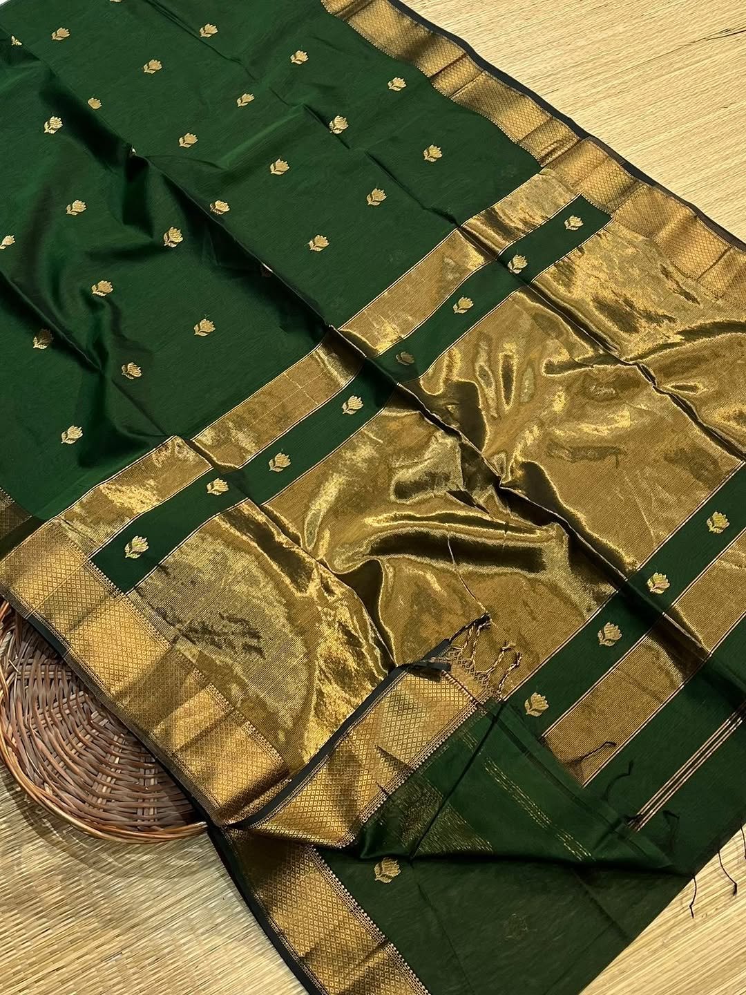 Single Color Pure Maheshwari Handloom Golden Zari Lotus Flower Design image 4