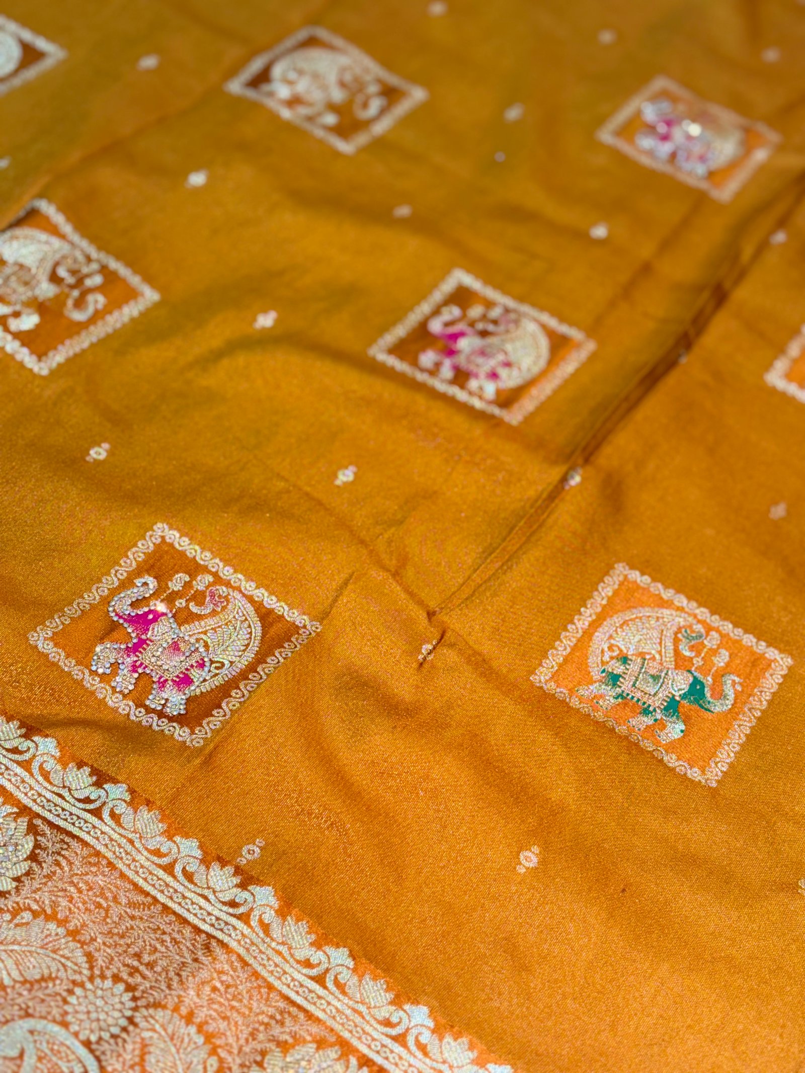 Bridal Tanchoi With Jarkan Work Saree image 3