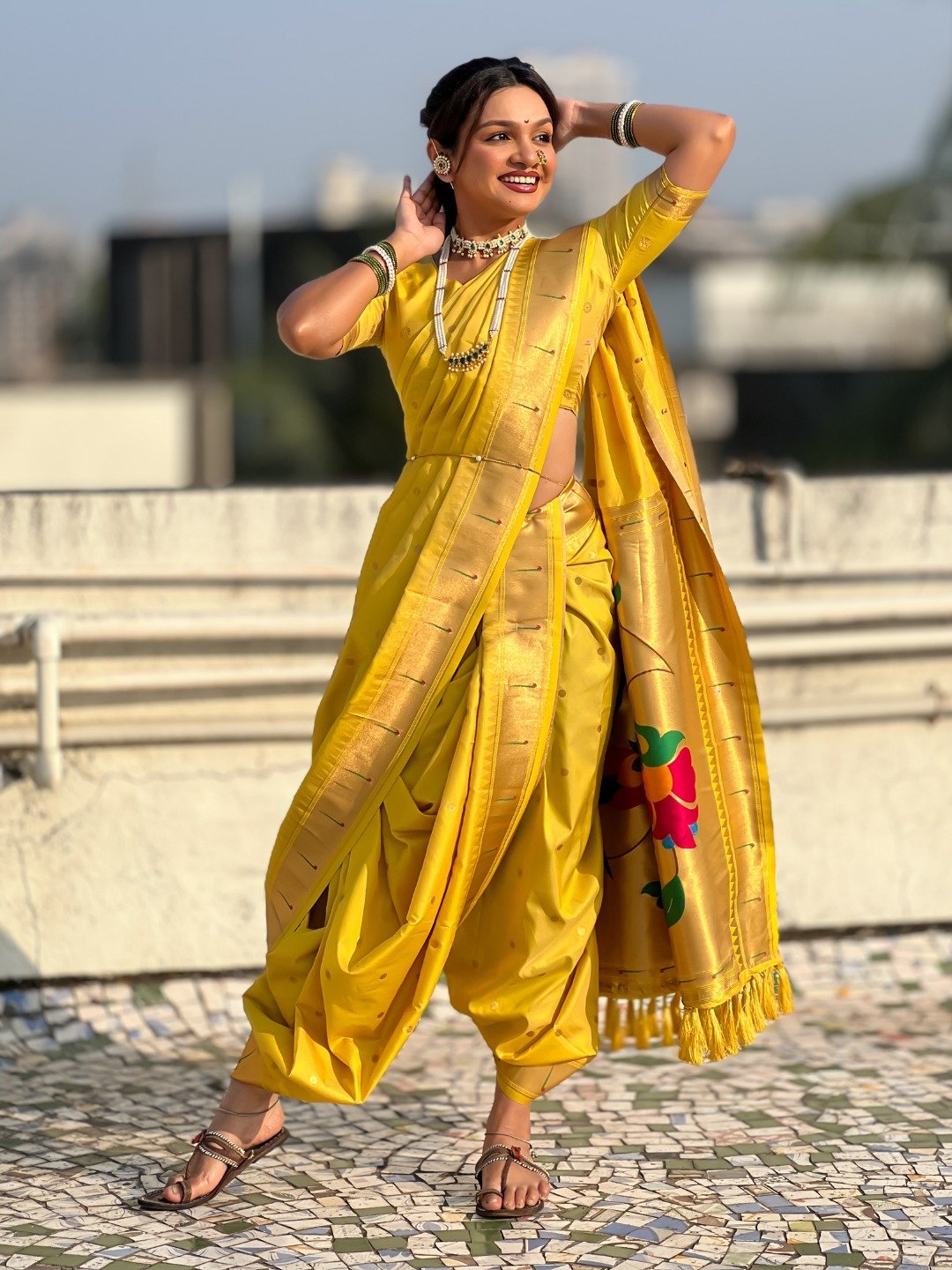 9 Vaar Muniya Paithani image 15