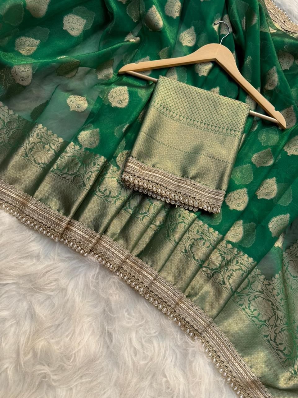 9 Banarasi Tissue Silk image 9
