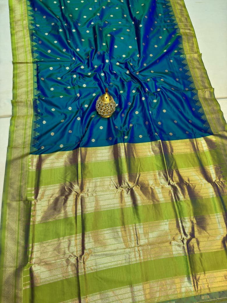 Traditional Erkal Paithani image 3
