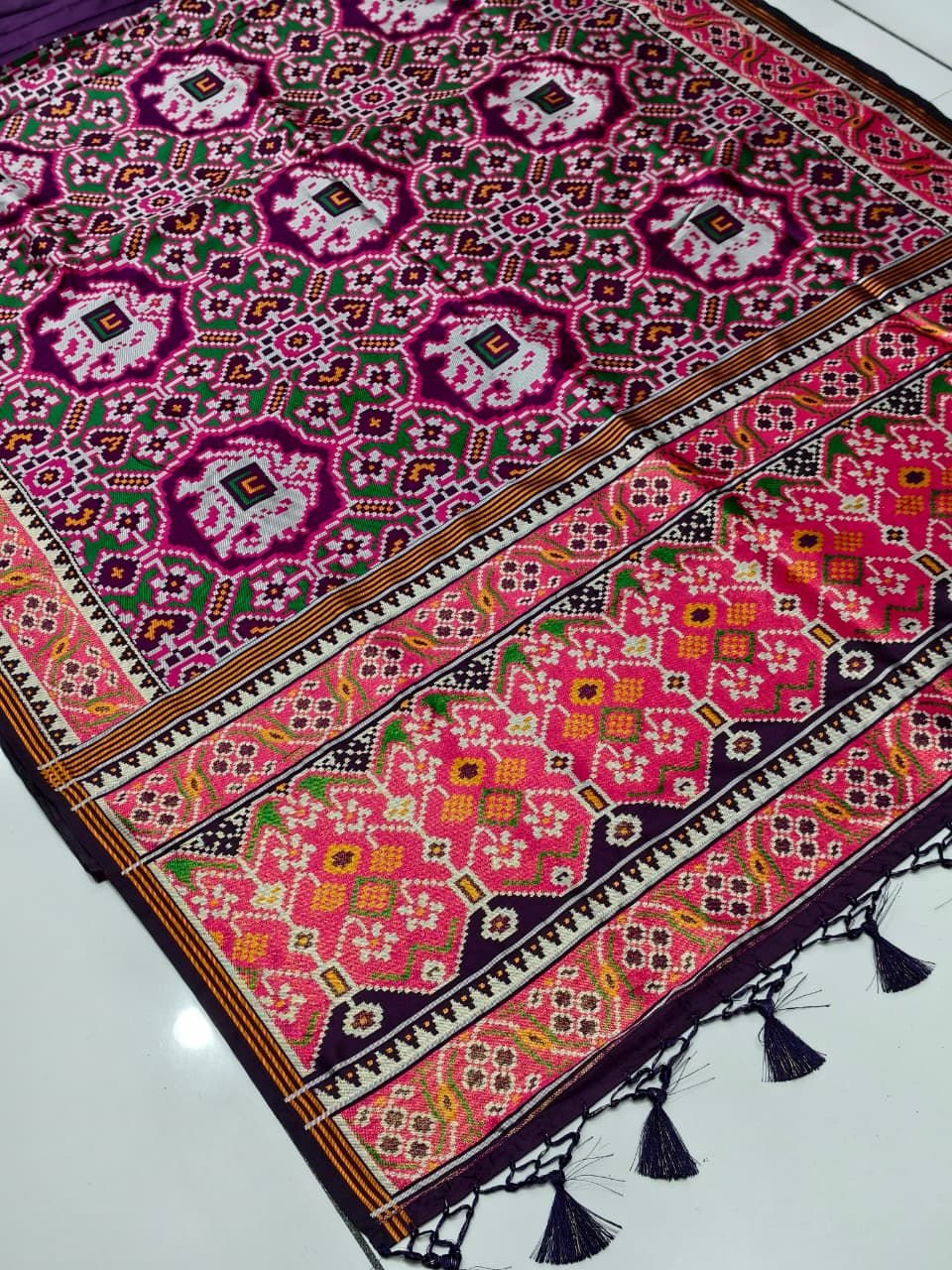 Moto Hathi Patan Patola Design image 8