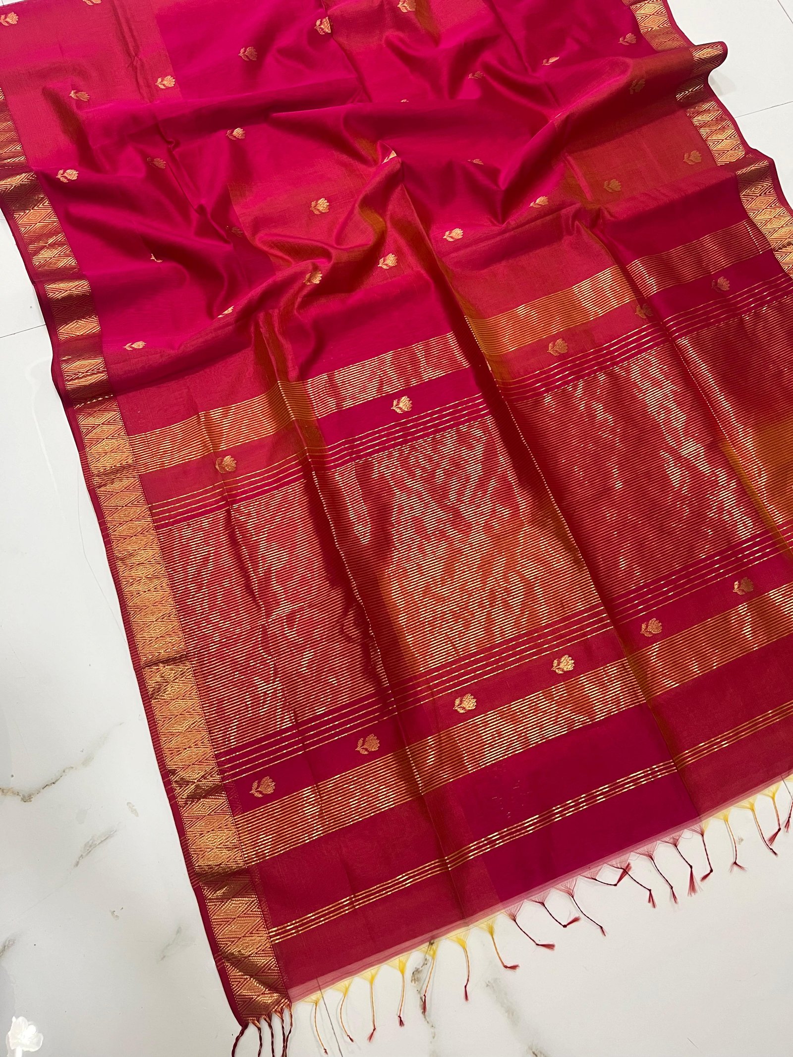 Dual Tone Maheshwari Handloom Golden Zari Lotus Flower Design image 7