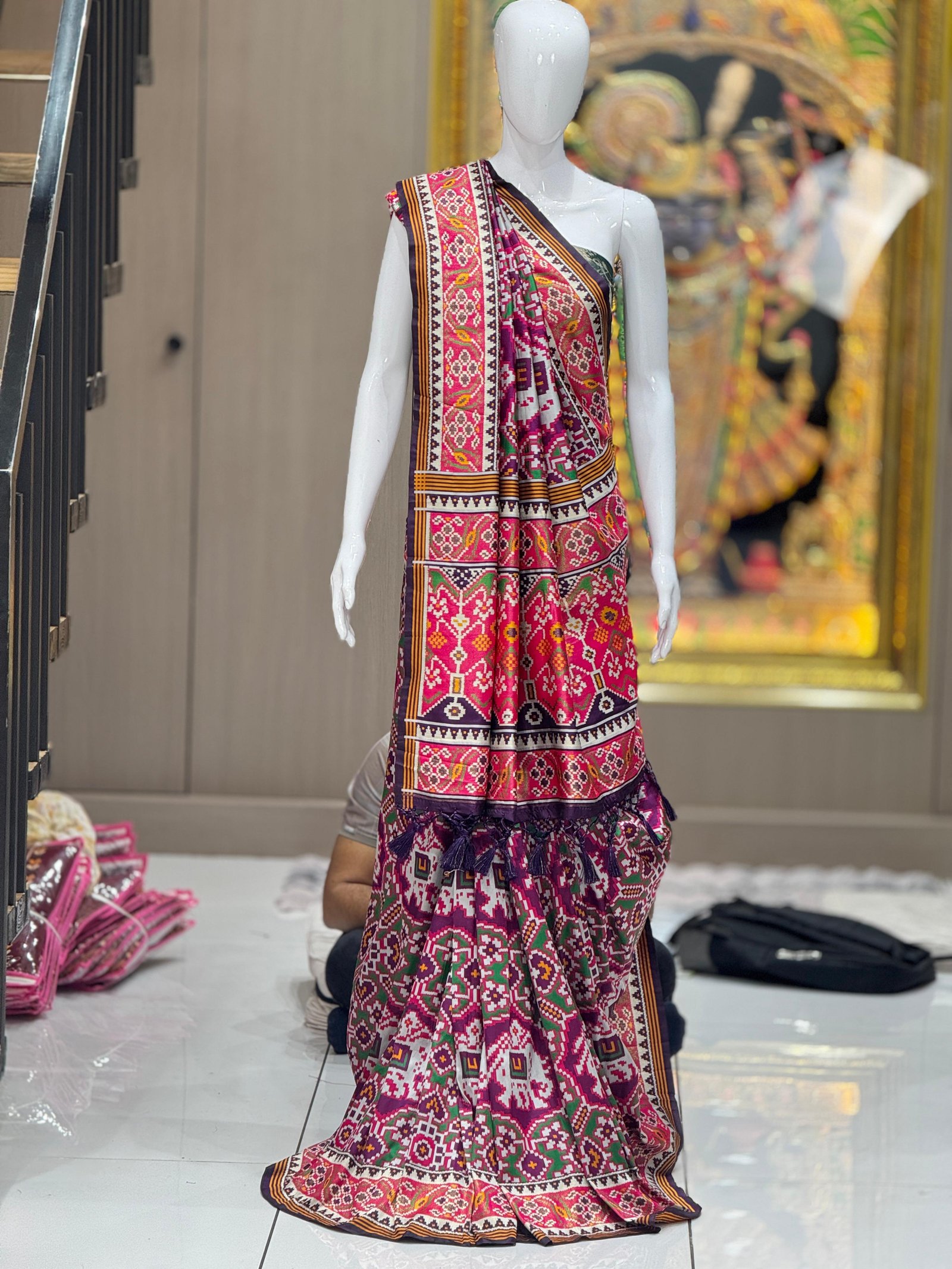Moto Hathi Patan Patola Design image 9