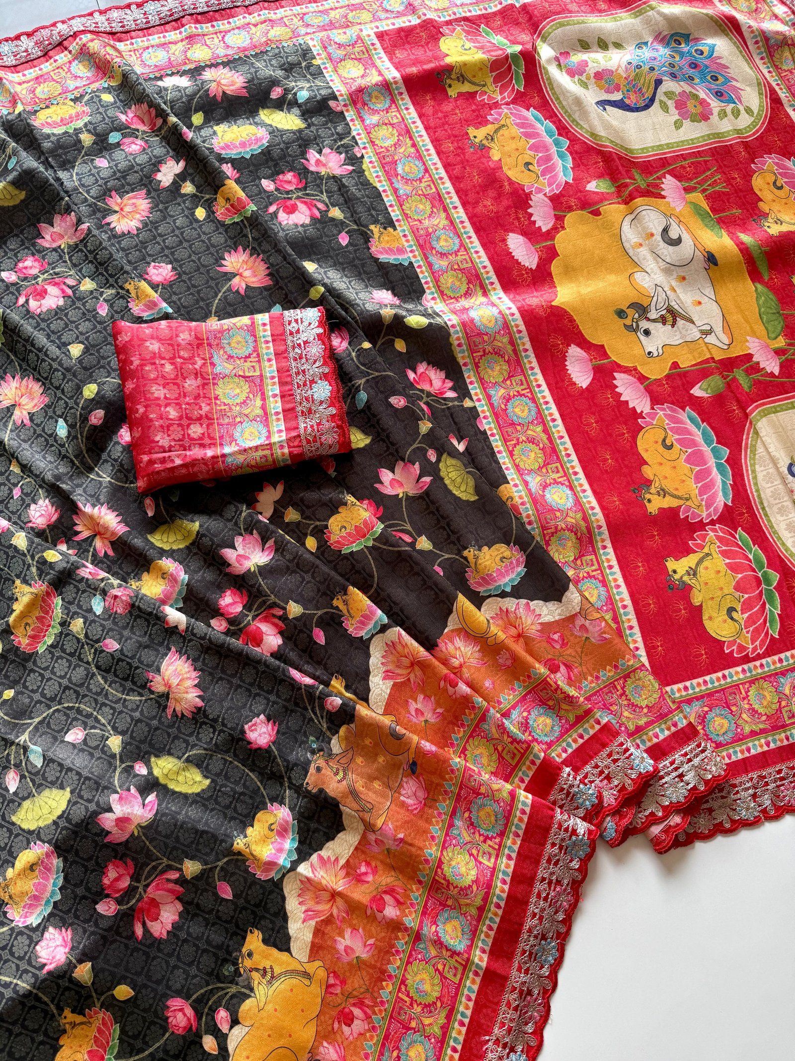 Dola Crepe Jacquard Weaving Saree
