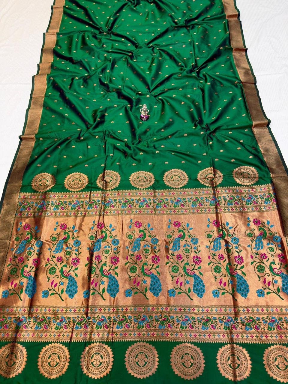Vedika Paithani image 3