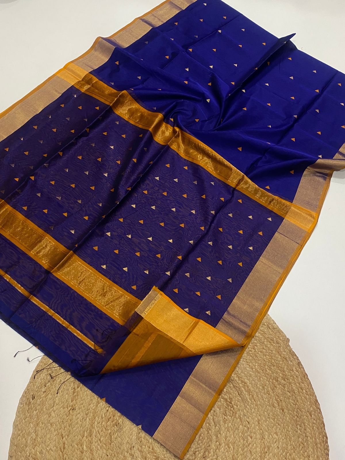 Maheshwari Triangle Butti image 21