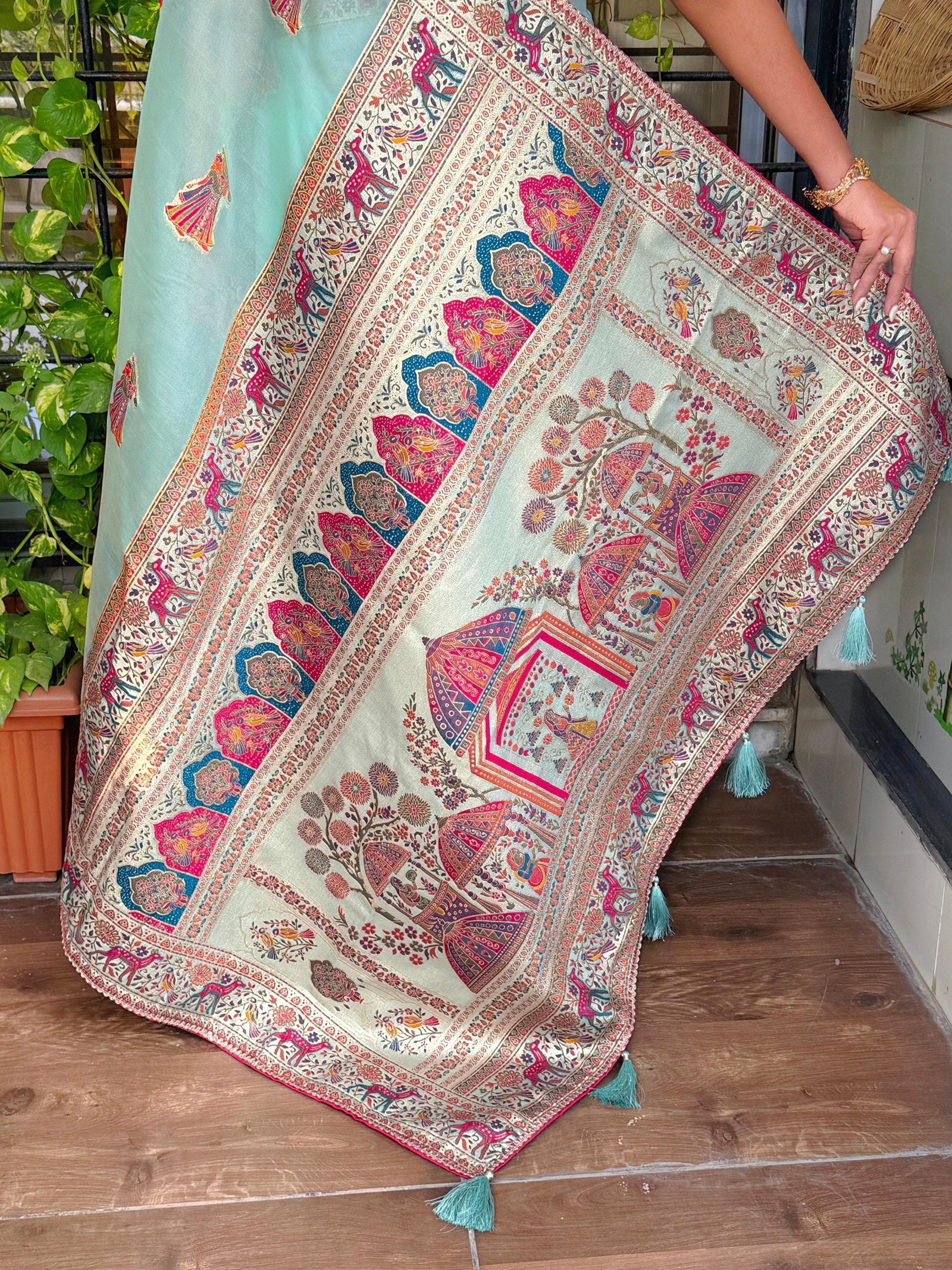 Pure organza jaquard saree image 5