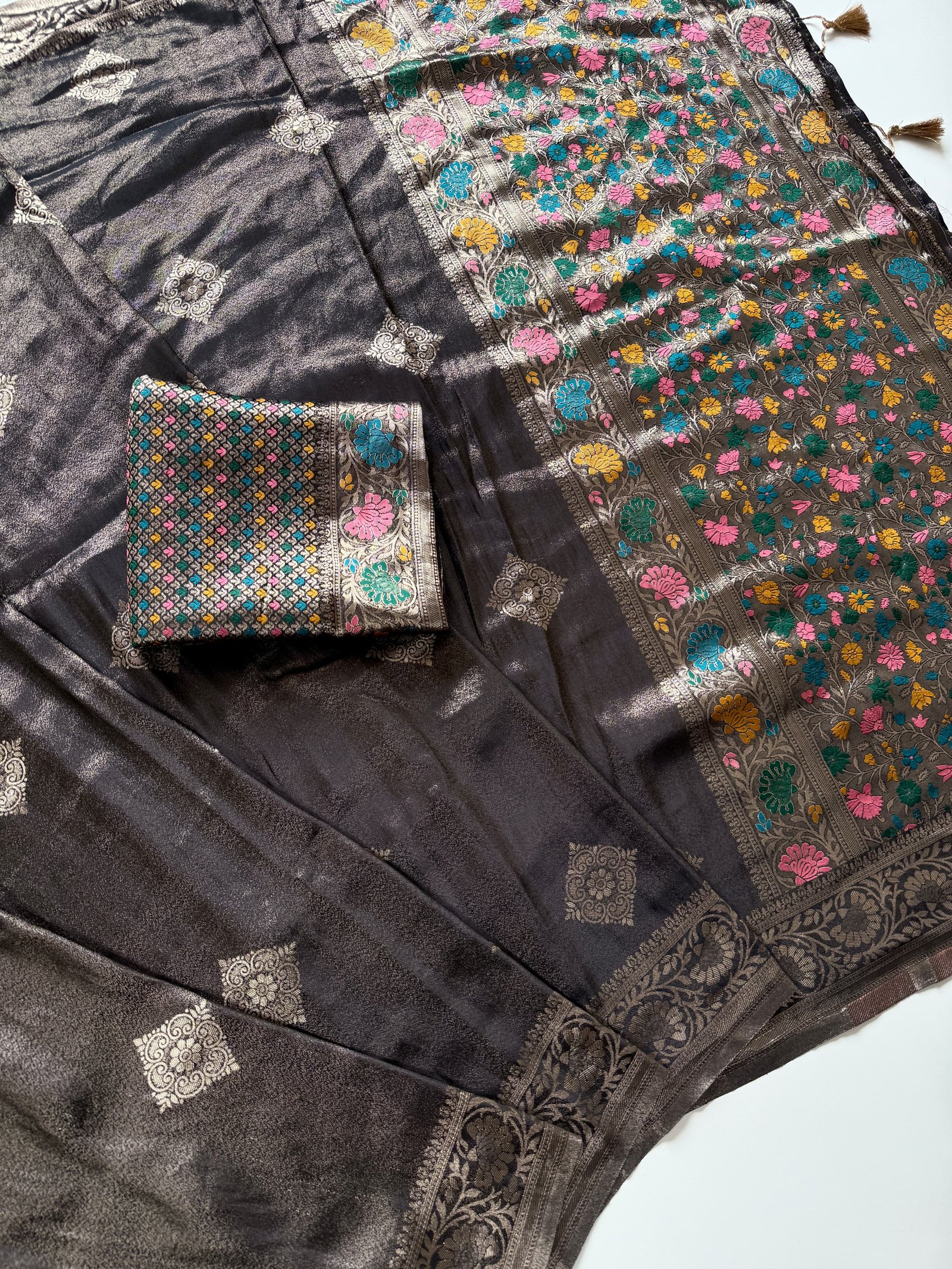 Mashru Silk Viscose Saree image 4